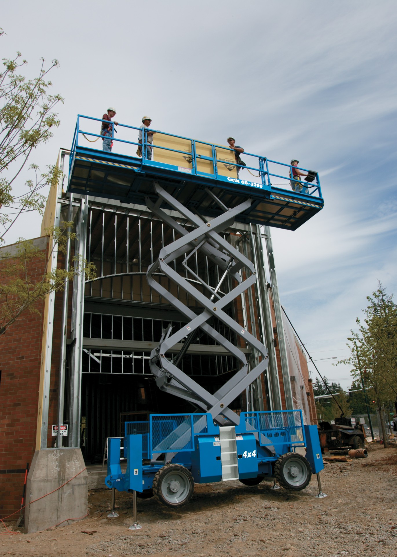 Genie Scissors Lift GS4390 RT (Hire) - Image 2