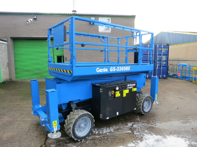 Genie Scissors Lift GS-3369 Bi Energy (2016) - Image 4
