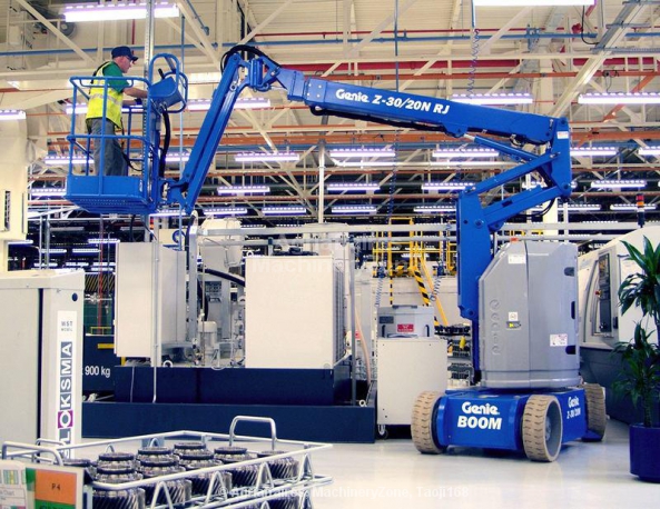 Genie Z30/20N RJ Battery Vertical Boom (2006) - Image 2