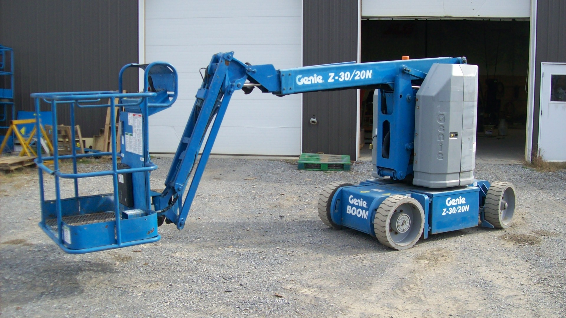 Genie Z30/20N RJ Battery Vertical Boom (2006) - Image 3