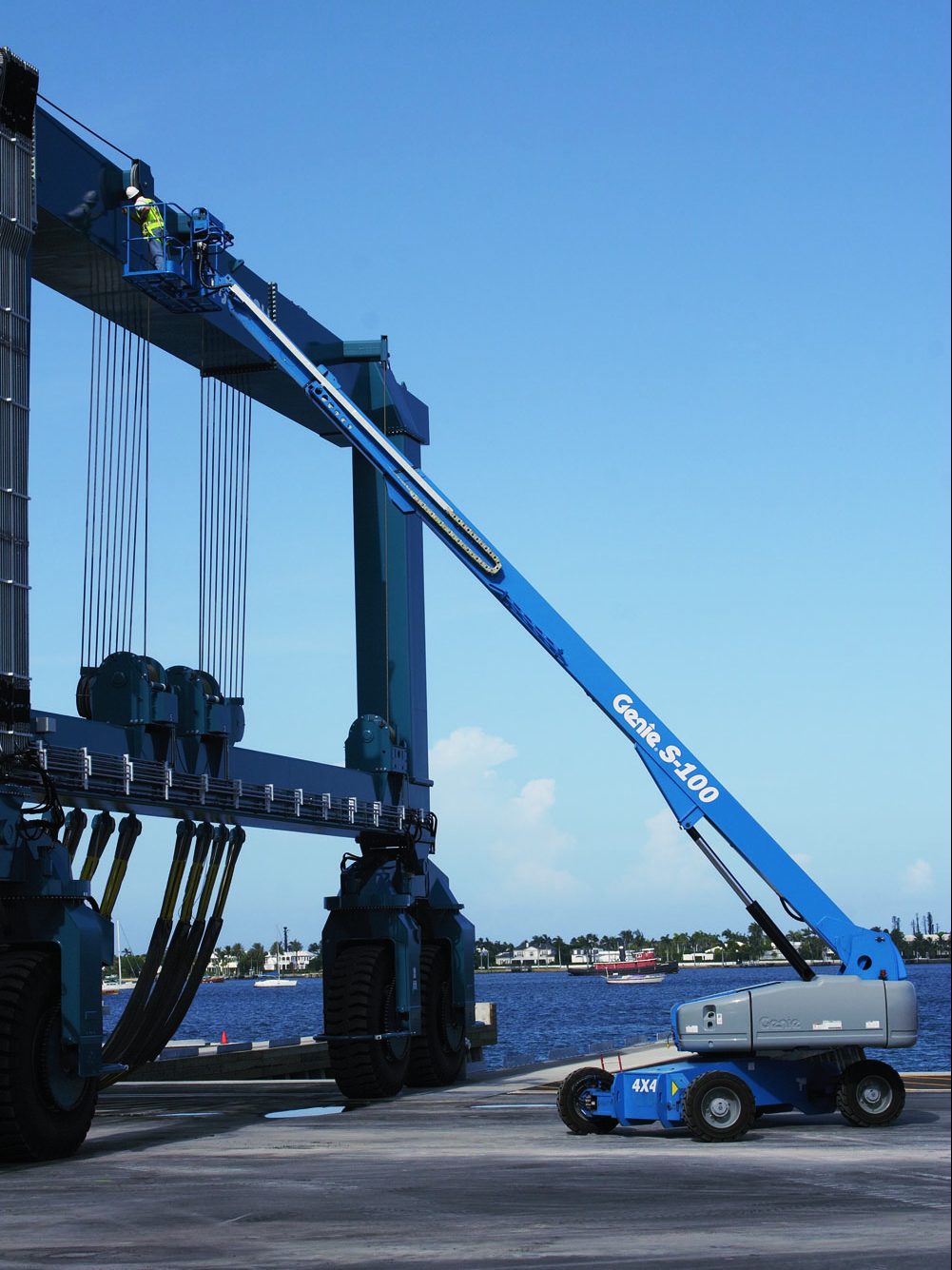 Genie S105 Telescopic Boom
