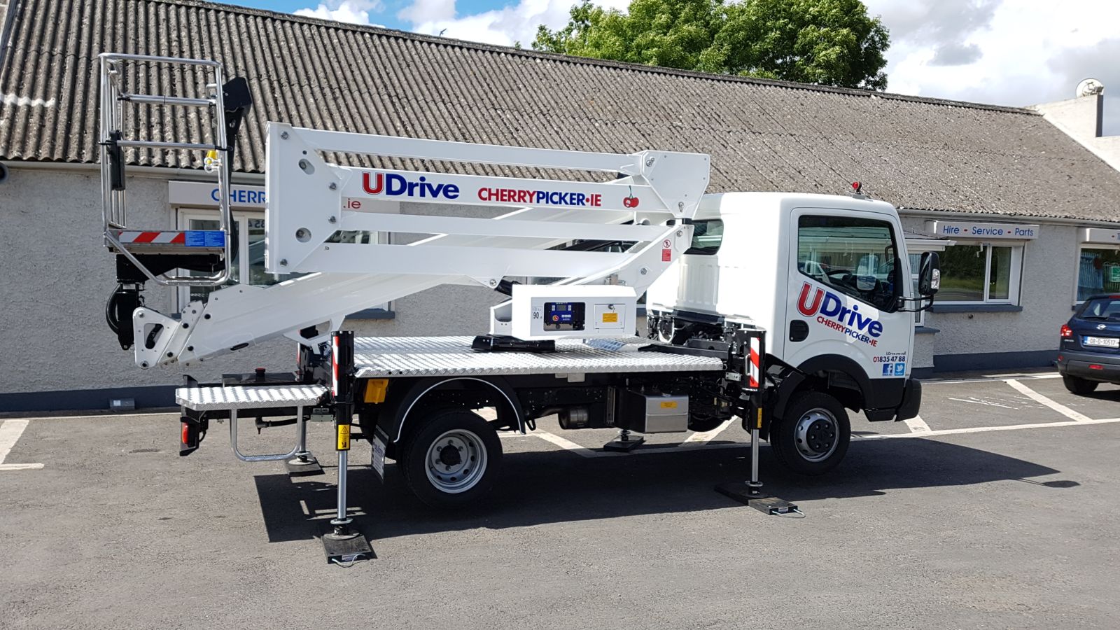 Oil & Steel Snake 2010 Compact, Van/Truck Mounted Mobile Boom Lift - Image 2