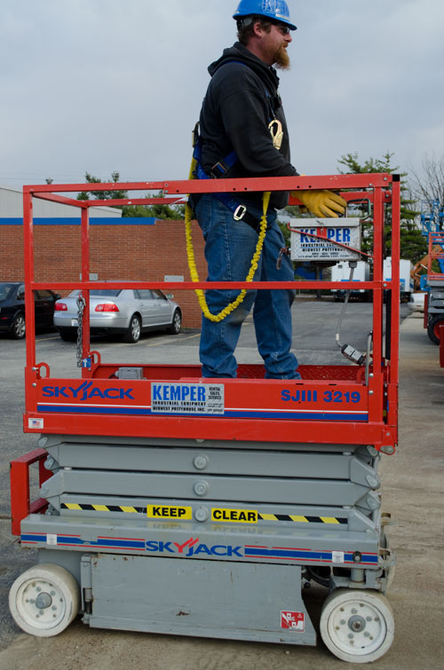 Skyjack 3219 Scissor Lift (2016) - Image 2