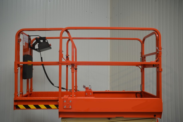 CP1432E Scissor Lift - Image 2