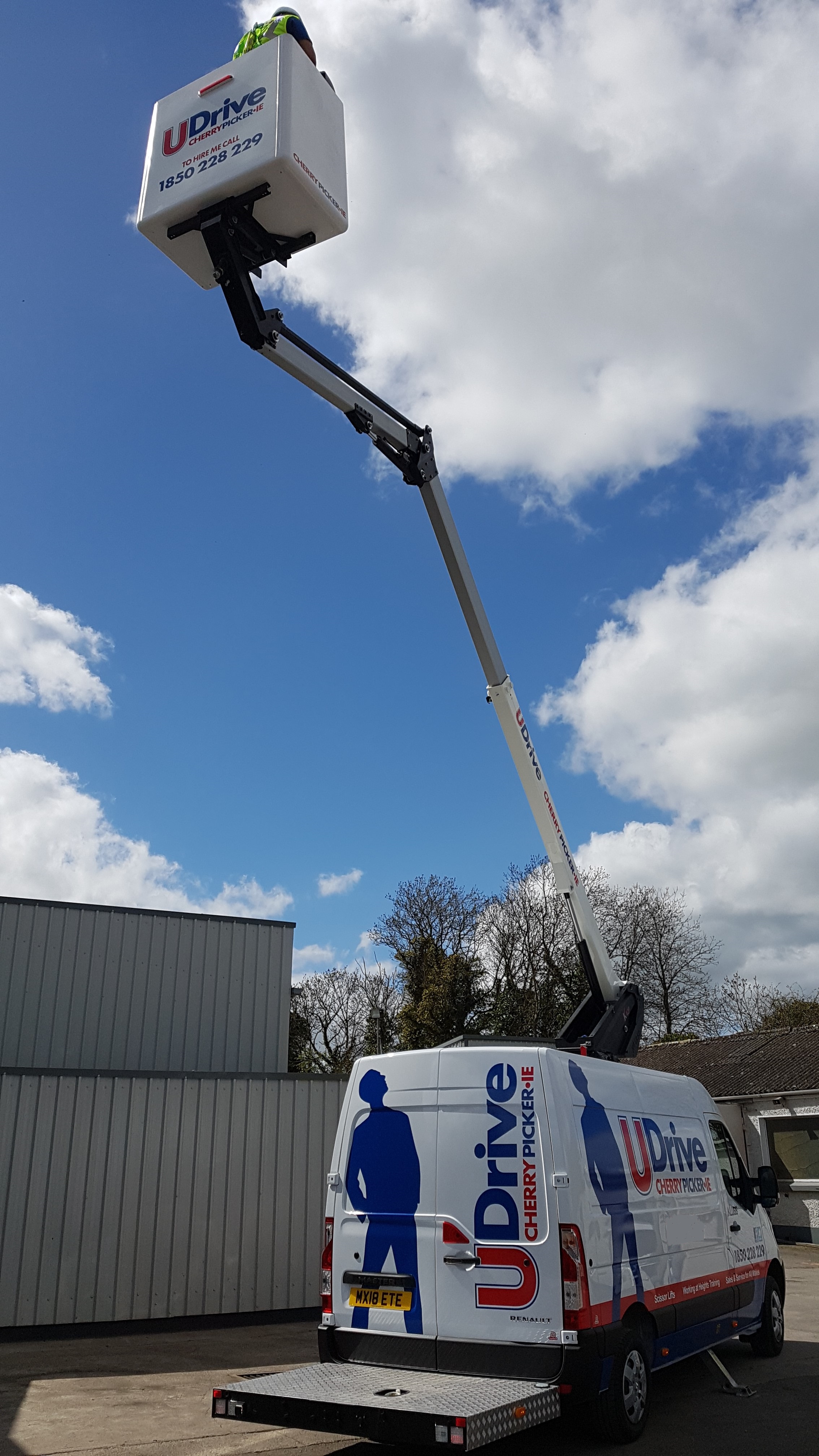 Klubb K42P Van Mount Hoist
